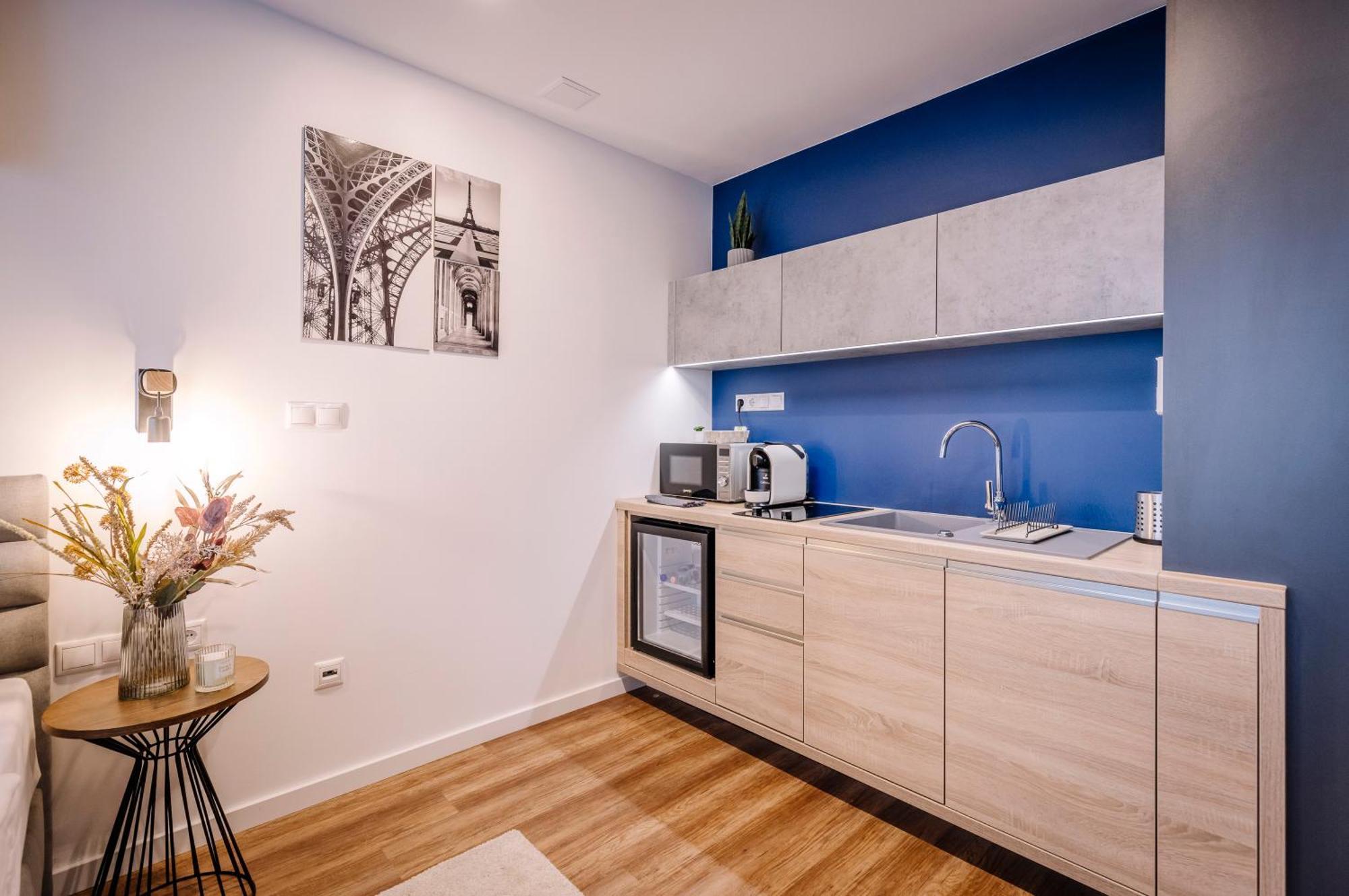 Amade Apartmanok 2 Győr Exterior foto