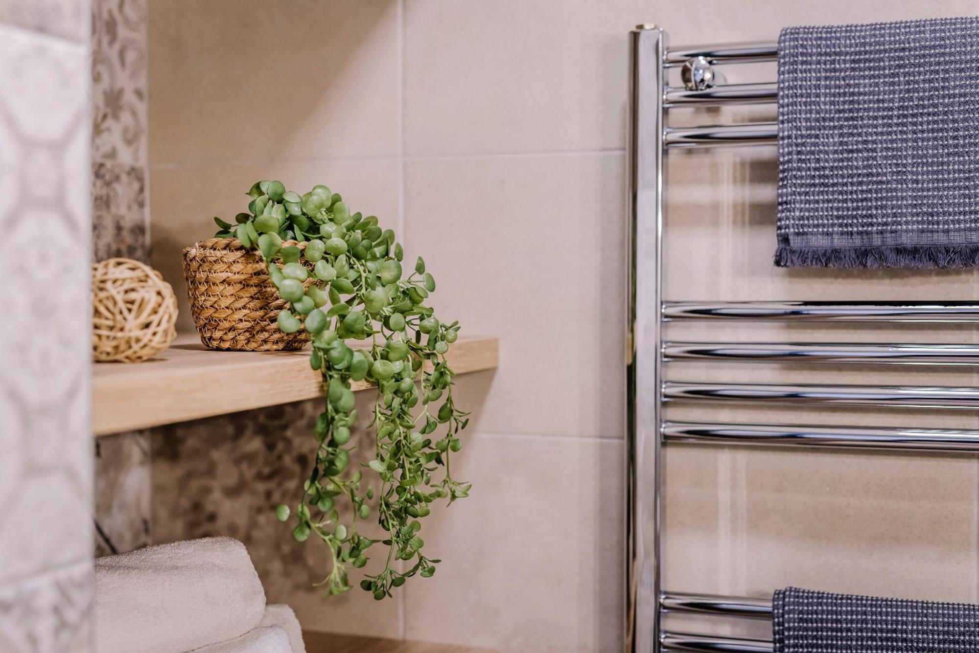 Amade Apartmanok 2 Győr Zimmer foto