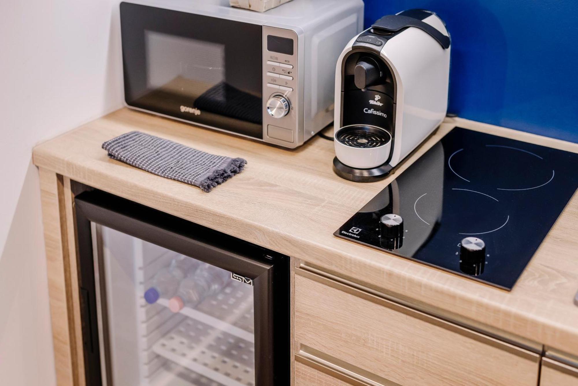 Amade Apartmanok 2 Győr Zimmer foto